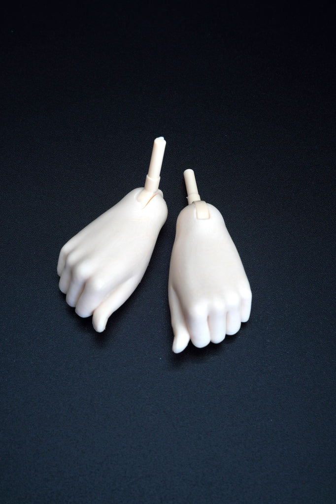 Loose Fist Hands